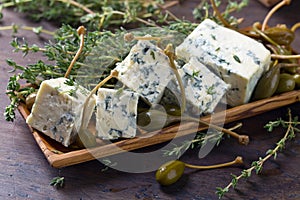 Blu formaggio  capperi un da timo  