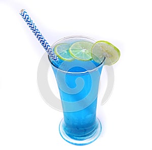 Blue cocktail with lime and mind