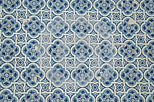 Blue floral pattern hand-painted in baroque style on ceramic tiles