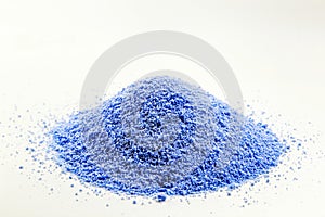 Blue Fluorescent pigments, made up of a polymeric matrix, resins of different types such as polyester, alkyd, formaldehyde which photo