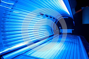 Blue light solarium
