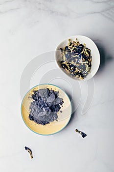 Blue matcha and butterfly pea flowers, photo