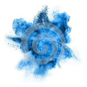 Blu polvere esplosione su bianco 