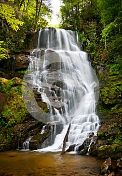 Azul peine montanas cascada 