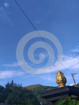 Blue sky wind  gold cloude