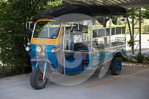 Blue Tuk Tuk, Thai traditional taxi