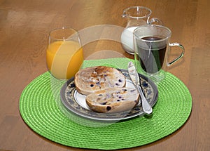 Blueberry Bagel Breakfast with DrinksI