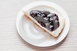 A blueberry cheese pie.