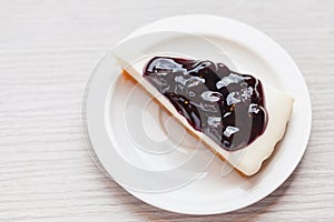 A blueberry cheese pie.