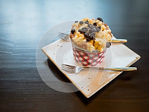 Blueberry chess cake