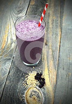 Blueberry and steel cut oats smoothie