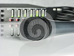 Blured audio DSP with Led Diods And Microphone in front