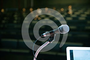 Blurred background of business people in conference hall or seminar room, Business concept.