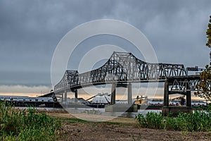 Blustery afternoon at the banks of the Mississippi River in Baton Rouge