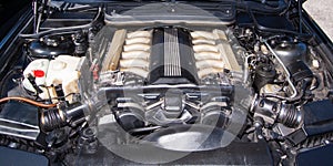 Bmw 850 engine