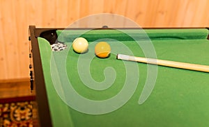 Board game with balls and cue billiards