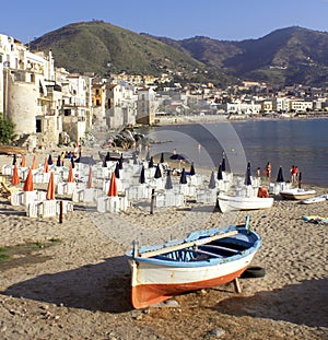 Boat in cefalu