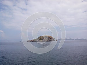 the boat explores a group of islands that lie on the island of komodo in Labuan Bajo