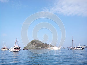 the boat explores a group of islands that lie on the island of komodo in Labuan Bajo