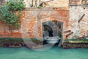 Boat garage