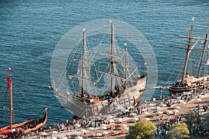 Boat in HTO Park view in Toronto photo