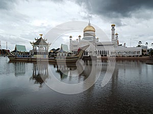 Boat on the lake in front of the Sultan Omar Ali Saifuddin Mosque in Brunei