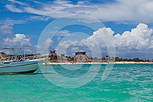 Una barca legato maya Spiaggia 