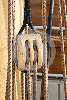 Boat pulley