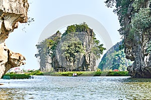 Boat ride in Tam Coc