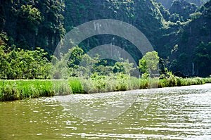 Boat ride in Tam Coc