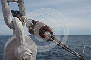 Boat rigging with rope and chain