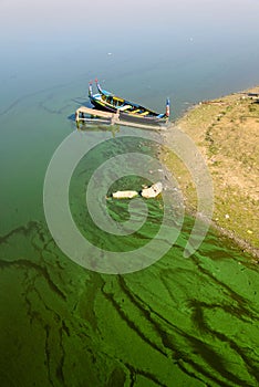 Boat on Taung Tha Man Lake