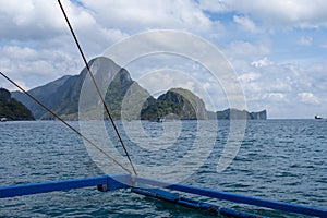 Boat trip to cliffs in El Nido, Palawan