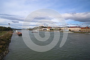 Lodě na řece Dunaj