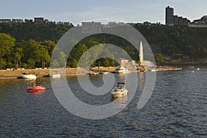 Boats in front of Point State Park, Pittsburgh, Pen