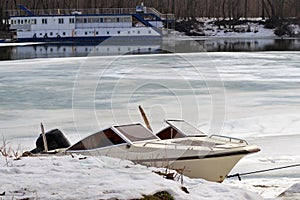 Boats frozen on the Borcea arm