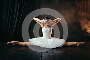 Body flexibility of ballet performer, stretching