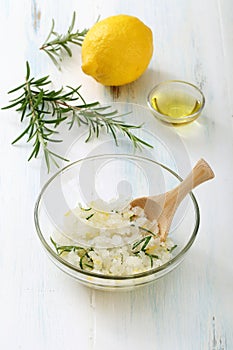 Body scrub of sea salt with lemon