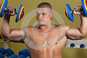 Bodybuilder lifting weights