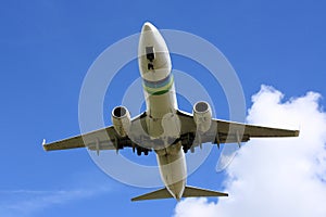 Boeing 737 on finals