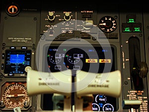 Boeing 737 flight deck