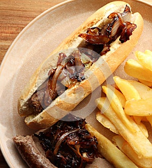 Boerewors roll with chips