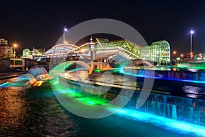 Bogdan Khmelnitsky bridge and fountain at night in Moscow