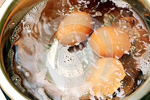 Boil hen eggs