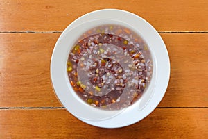 Boiled brown rice in bowl