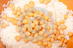 Boiled chickpeas with rice