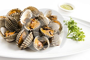 Boiled cockles eat with spicy thai sauce