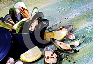 Boiled Green Mussels