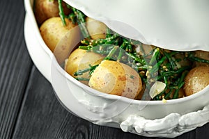 Boiled new potato with fresh samphire and garlic