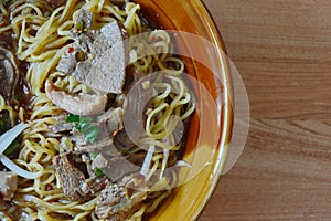 Boiled pork liver and pork slice topping on noodle